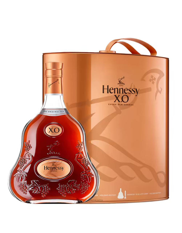 Hennessy XO Holiday with Gift Box and Ice Stamp gift set 750ml
