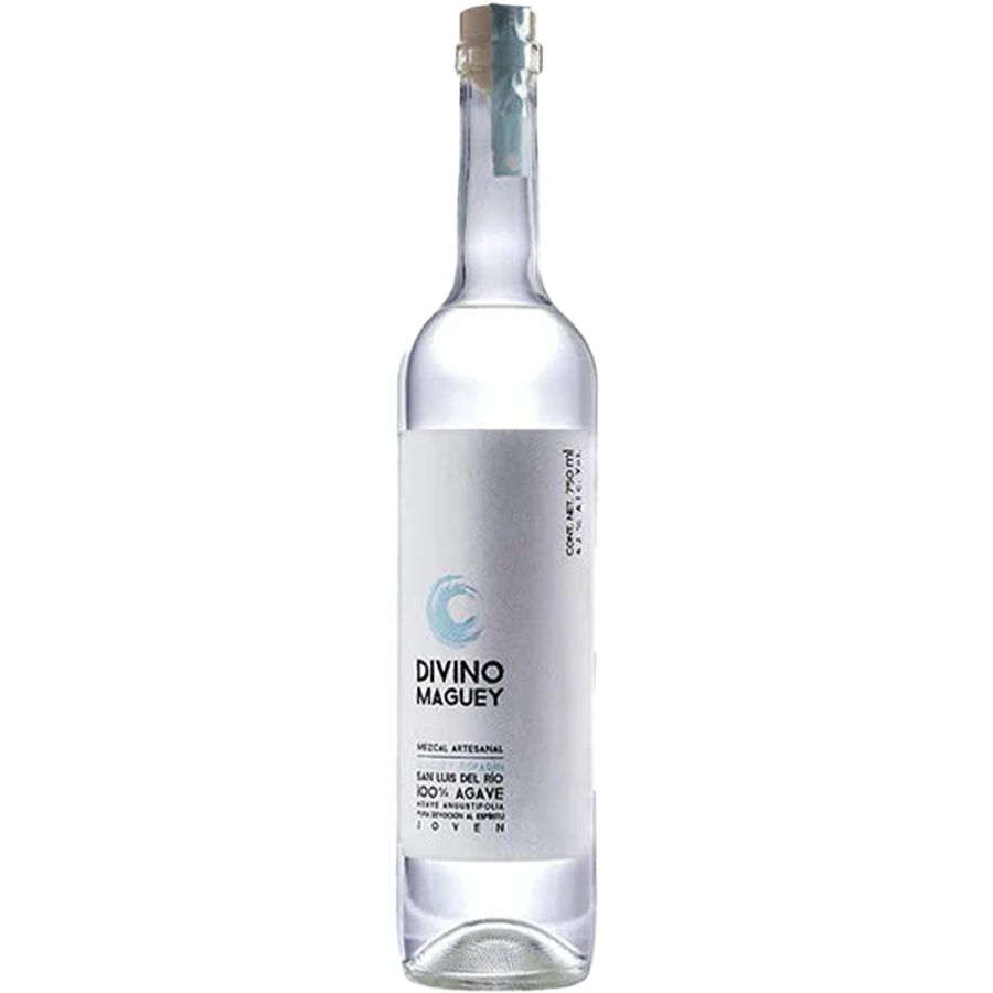 Divino Maguey Mezcal Maguey Espadin Joven 750 ml bottle