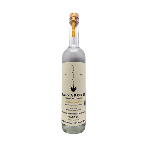 Salvadores Mezcal Artesanal Destilado Con Elote 750 ml bottle