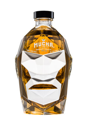 Mucha Liga Anejo 750 ml